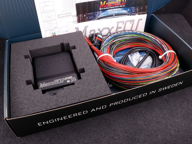 Official manufacturer photo: MaxxECU SPORT STANDARD (ECU, harness and accessories) - MaxxECU